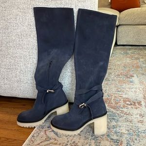 Free people boots. Never worn outside of the house, in perfect condition!